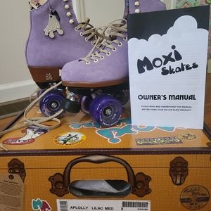 Moxi Lolly roller skates size womens 9. Like brand new! Still in box.